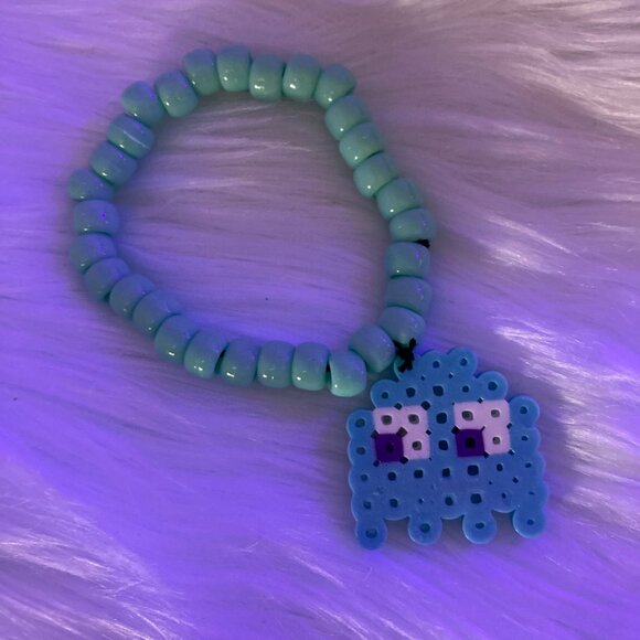 🍒 5/$25 🍒 Turquoise Ghost Rave Kandi Perler Bracelet - Picture 1 of 2
